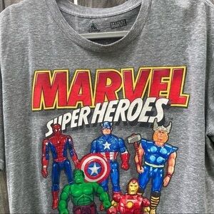 Disney-Marvel Superhero T-shirt Mens Large Gray